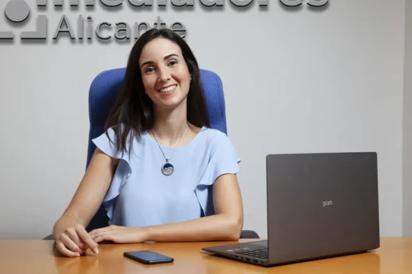 ENYA SERNA GIRONA -02-web