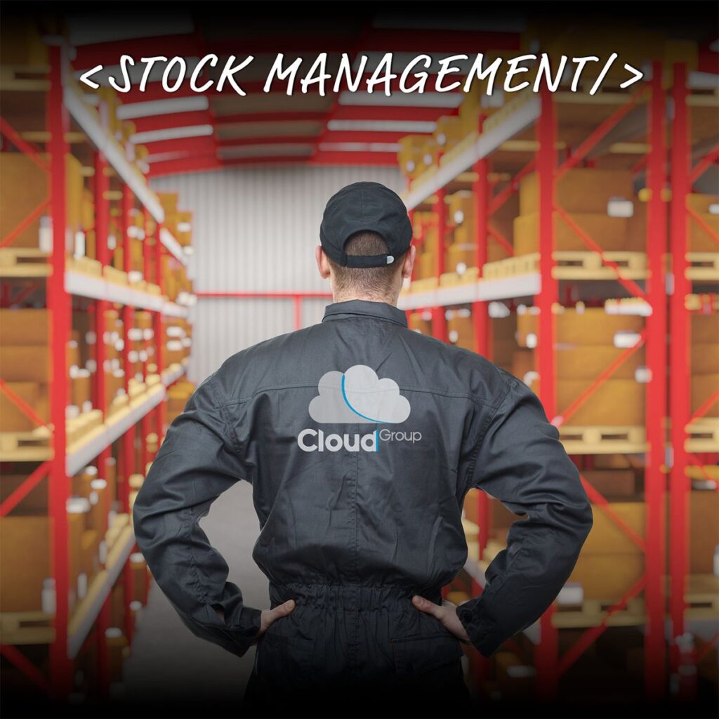 Publicación de LinkedIn de Cloudgroup sobre gestión de stock, con un operario de espaldas en un almacén